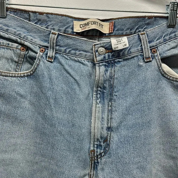 Levi's 560 Comfort Fit Denim Light Blue Jeans Men's Size 40 x 30" - Picture 3 of 11